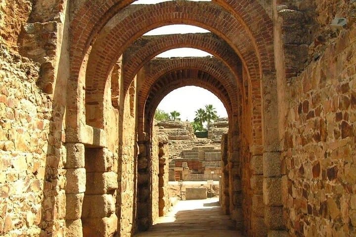Full Italic : History, Gladiators and Roman Emperors