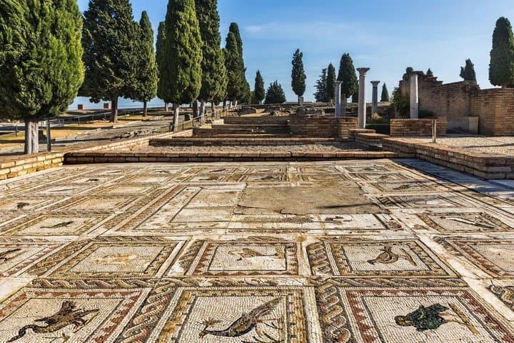 Full Italic : History, Gladiators and Roman Emperors