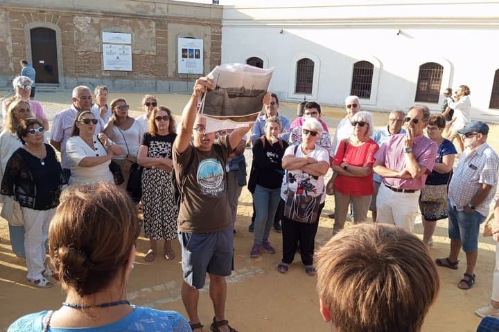 Tour of the Castles and Caleta Beach