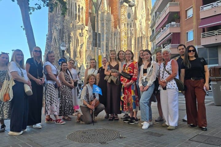 Sagrada Familia Priority Entry with Optional Towers Access