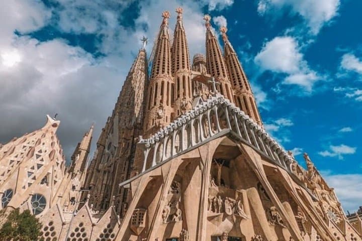 Sagrada Familia Skip the Line Tour