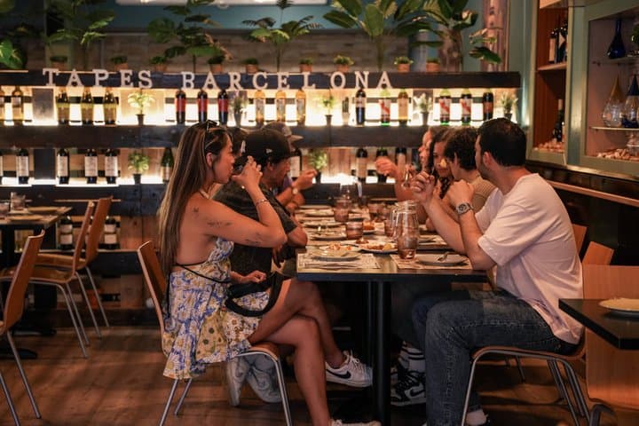 Tipsy Food Tour with Paella and Sangria and History in Barcelona