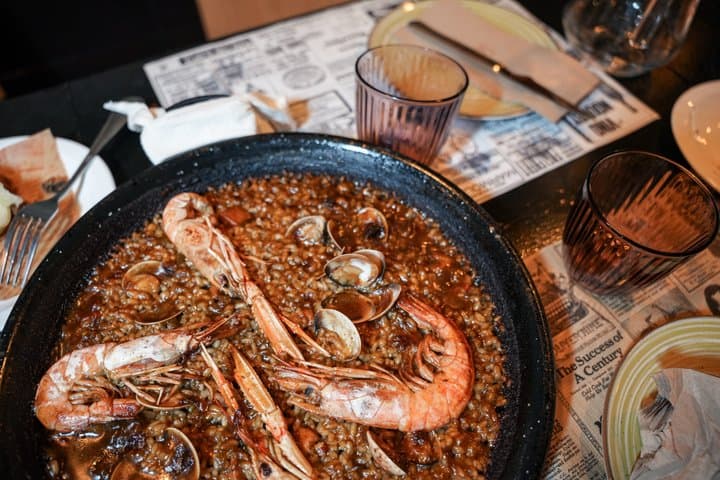 Tipsy Food Tour with Paella and Sangria and History in Barcelona
