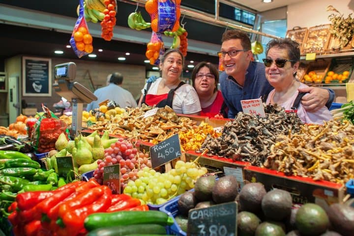 Private Boqueria Market & Paella Class in Barcelona