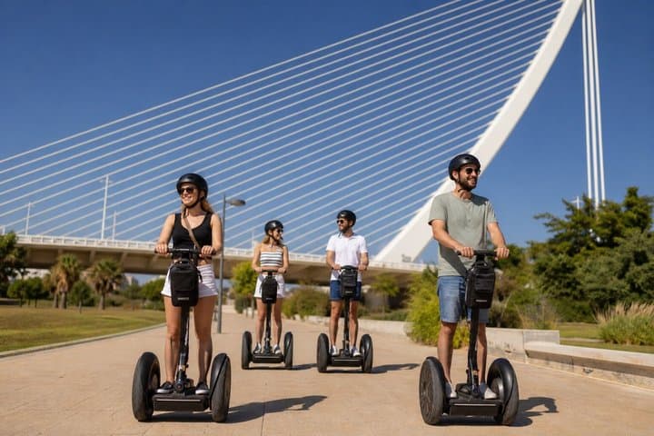 Valencia: 1.5h Turia Park Segway Tour