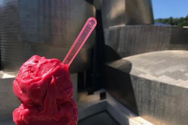 Bilbao: Gugghenheim Museum E-Ticket with Gelato Tasting