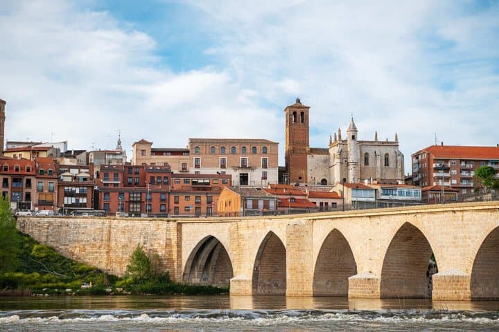 Hello Valladolid: Private 2-Hour Intro City Walk with Local Guide