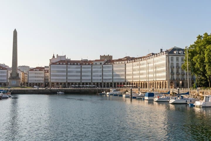Private Customizable Historical Walking Tour in La Coruna