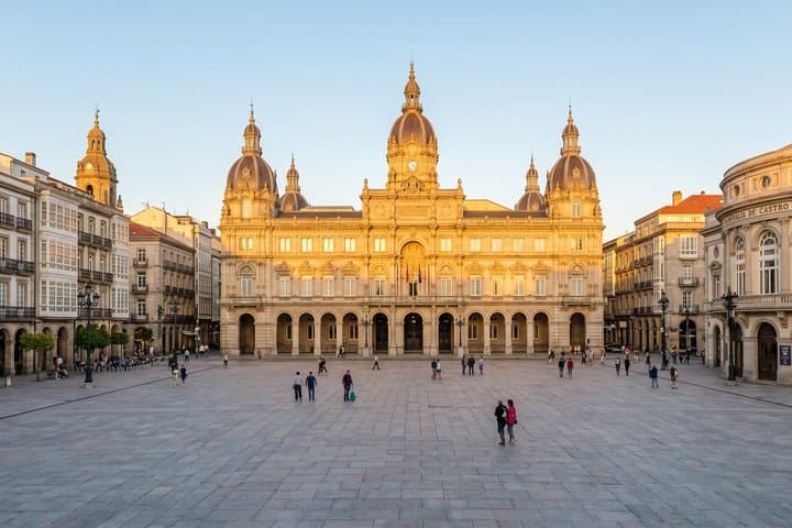 Private Customizable Historical Walking Tour in La Coruna