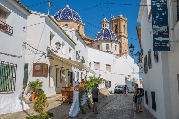 Villajoyosa & Altea Coastal Villages Tour from Alicante