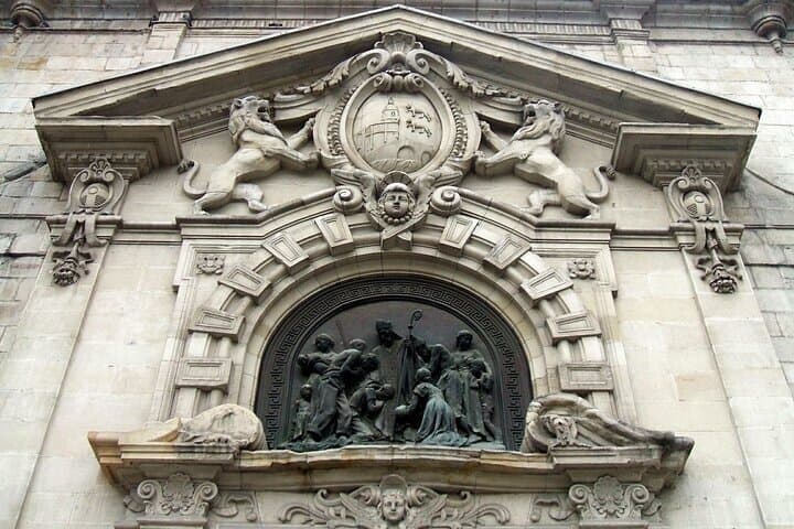 Free walking Tour Historical Bilbao with local guides