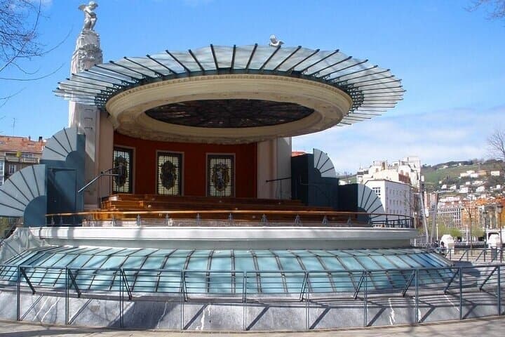 Free walking Tour Historical Bilbao with local guides