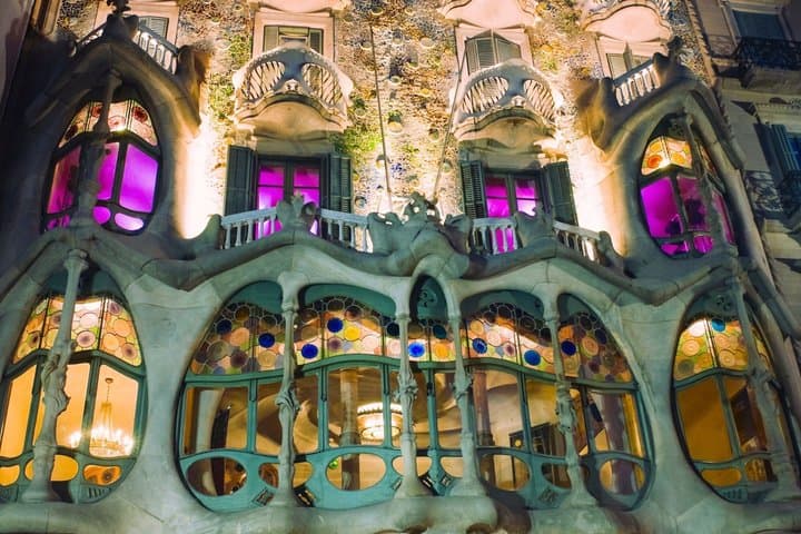 Casa Batlló Ticket with Private Residence, Rooftop and AR Guide