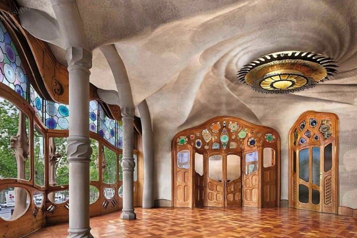 Casa Batlló Ticket with Private Residence, Rooftop and AR Guide