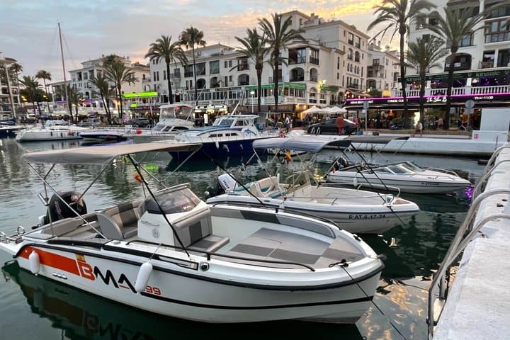 Private Boat Tour to Sotogrande from La Duquesa with Bathroom