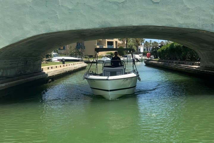 Private Boat Tour to Sotogrande from La Duquesa with Bathroom