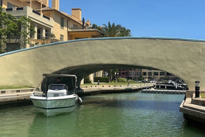 Private Boat Tour to Sotogrande from La Duquesa with Bathroom