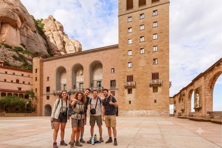 Montserrat Basilica and Museum Ticket with Roundtrip Cable Car