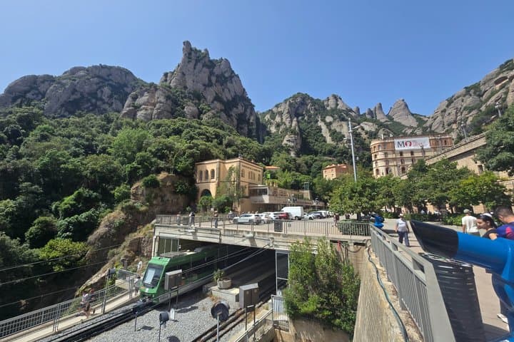 Montserrat Guided Tour with Cogwheel or Cable Car & Black Madonna