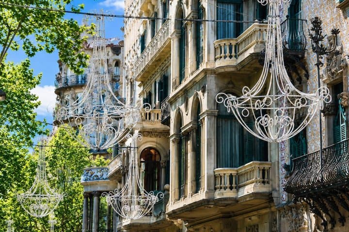 Barcelona Christmas Tour: Private & Custom with a Local Guide