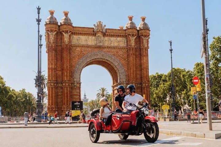 Barcelona Private Tour by Sidecar Motorcycle