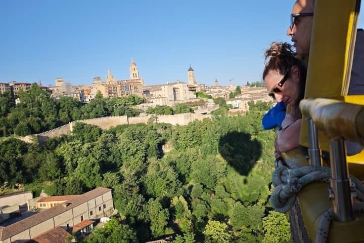 Flight in Globo Comfort at Dawn in Segovia