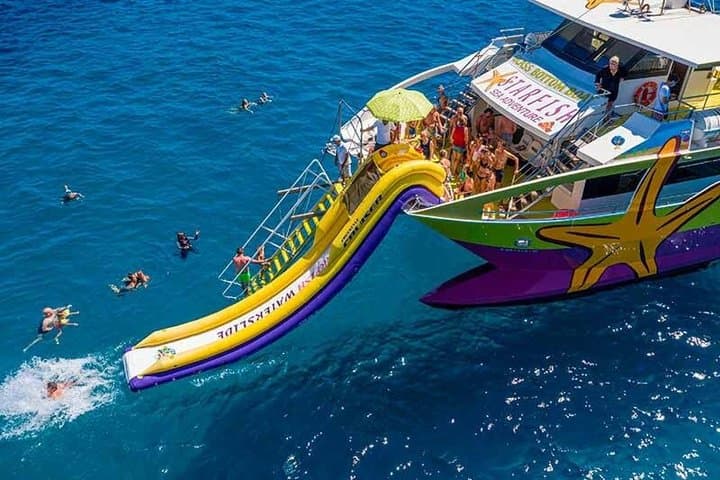 Catamaran tour and visit to Cala Figuera