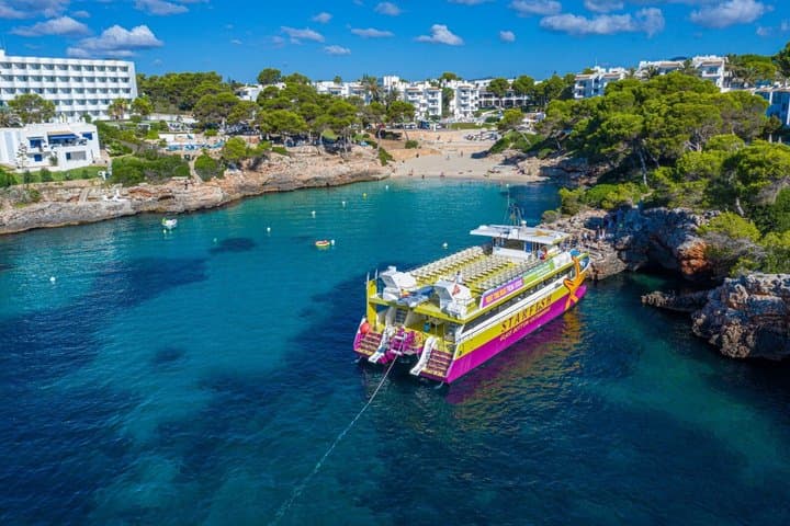 Catamaran tour and visit to Cala Figuera
