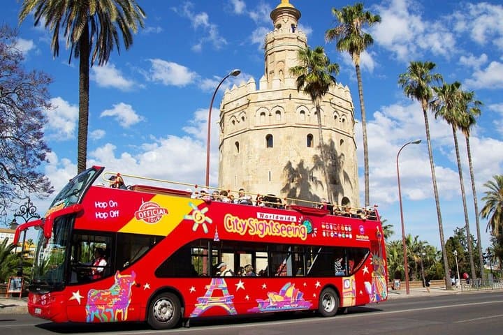 Seville: Alcázar, Cathedral & 24h Hop-On Hop-Off Bus