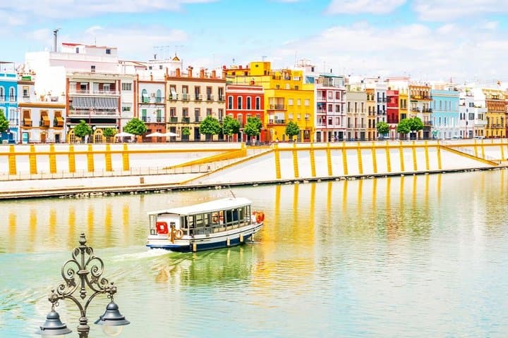 Seville: Alcázar, Cathedral & 24h Hop-On Hop-Off Bus