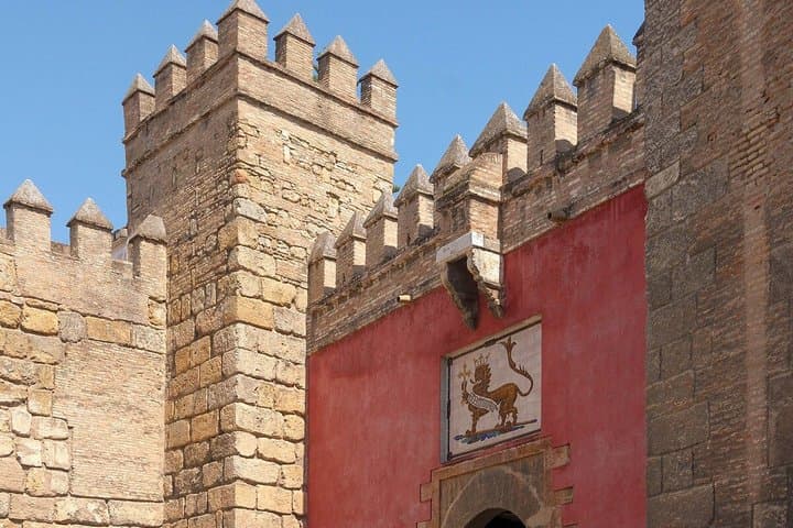 Essential Seville: Tour of the Great Monuments and Santa Cruz