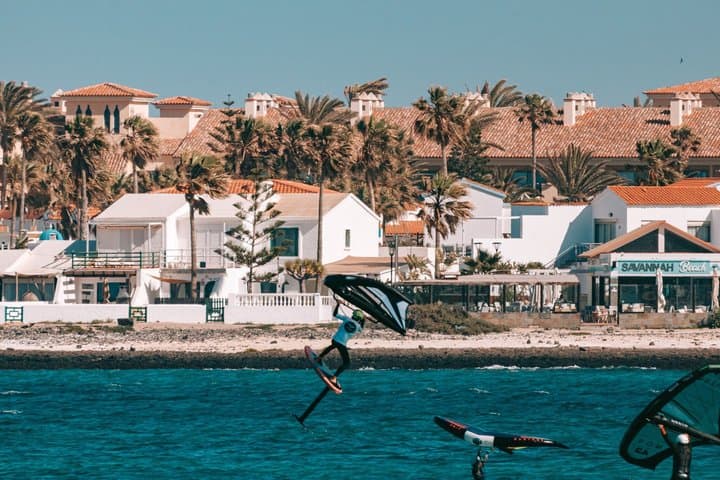 Advanced Wing Foil Lesson in Corralejo Fuerteventura