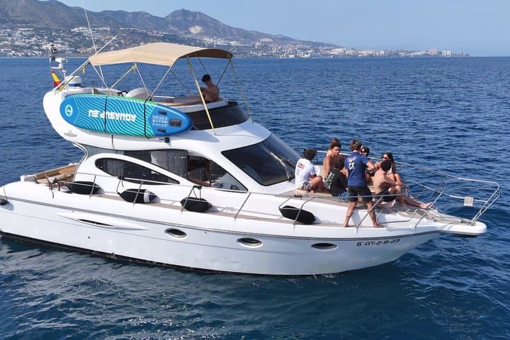 4H Private Yacht Charter from Fuengirola with Snacks & Drinks
