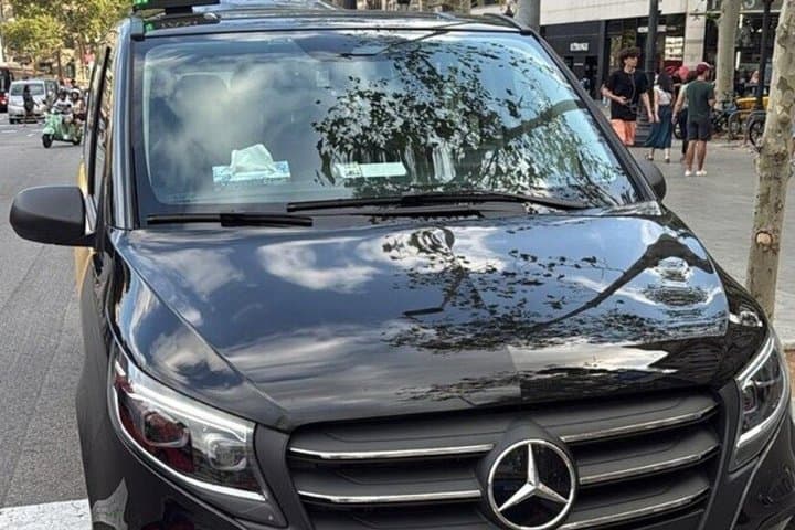 Private Taxi Transport Airport to Barcelona City