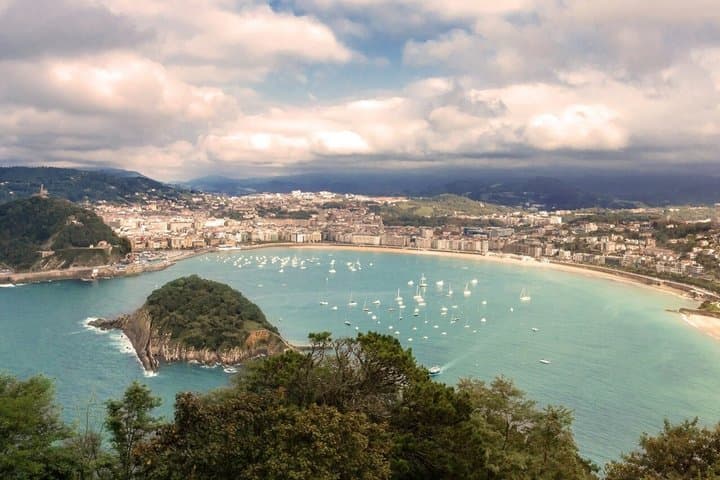 San Sebastian and Basque Coast Private Day Tour from Bilbao