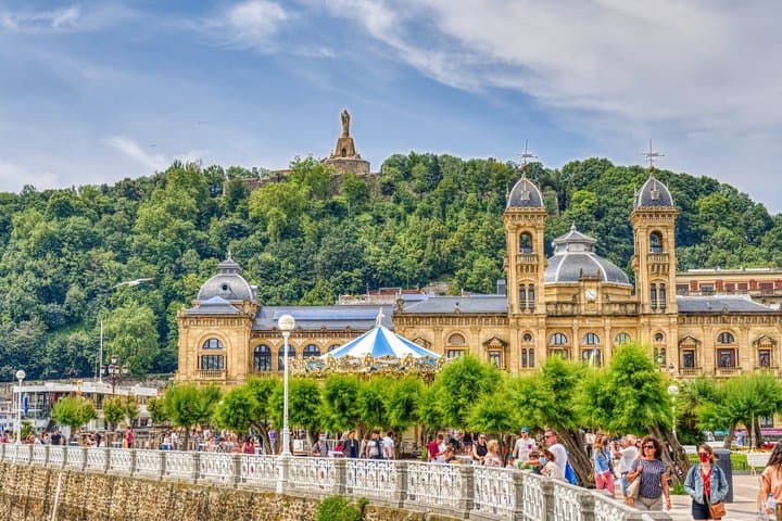 San Sebastian and Basque Coast Private Day Tour from Bilbao
