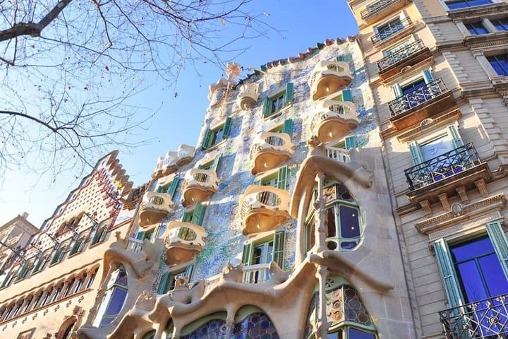 Barcelona Highlights Casa Batllo and Gothic Quarter