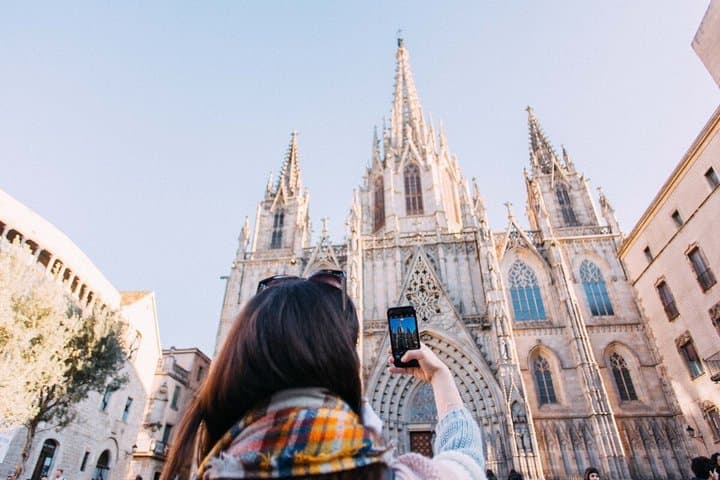 Barcelona Highlights Casa Batllo and Gothic Quarter