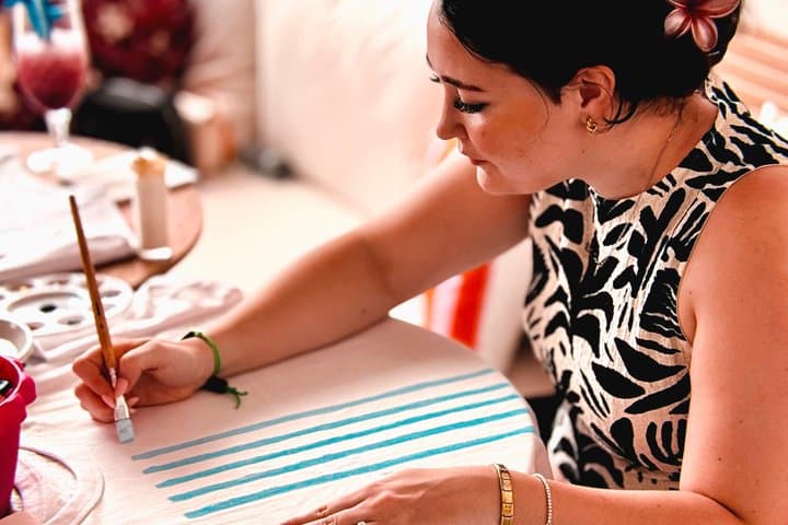 Paint and Sip Experience in Cala d'Ors Bar