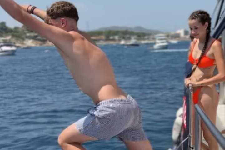 A day on catamaran Portitxol Island with food and bath from Denia