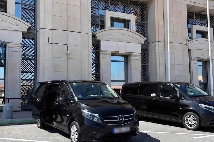 Malaga City and Port Private Transfer from or to Malaga Airport