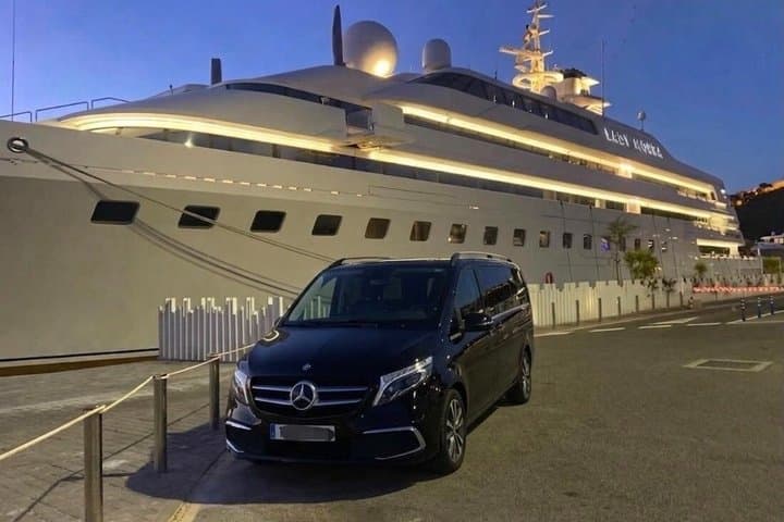 Malaga City and Port Private Transfer from or to Malaga Airport