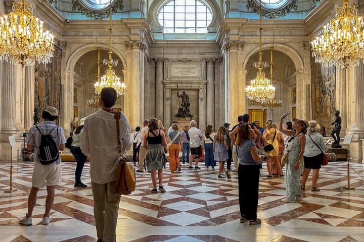 Madrid Royal Palace Guided Tour with Skip the Line