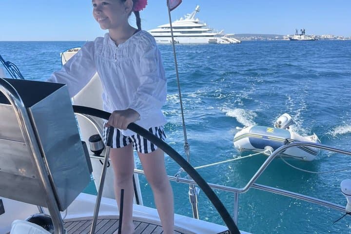 Palma de Mallorca Bay sailing trip and or Snack