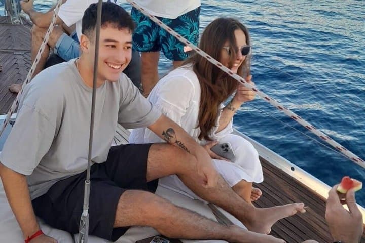 Palma de Mallorca Bay sailing trip and or Snack