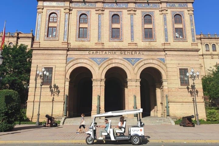 Seville Tuk Tuk Private Discovery Tour & Highlights (1-2 hours)