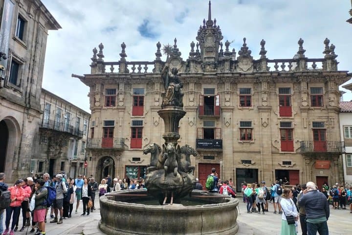 Self Guided Walking Tour to Santiago de Compostela with Quiz