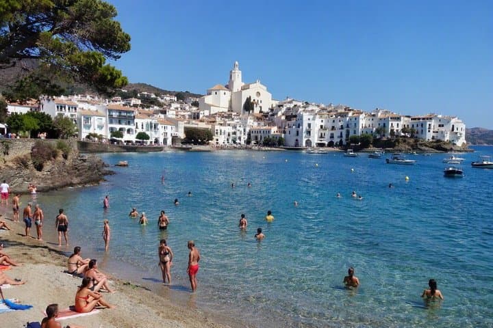 Girona, Figueres, Dalí Museum and Cadaqués Tour from Barcelona