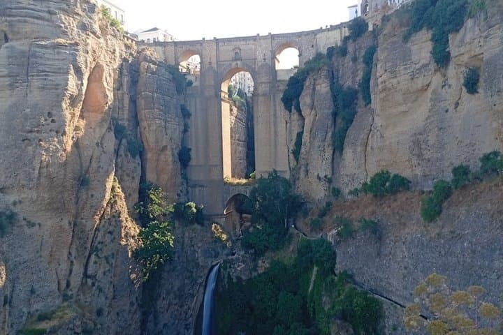 Unprecedented Round TAGUS GORGE