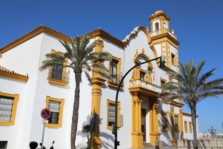 Cadiz Highlights VIP Private Tour